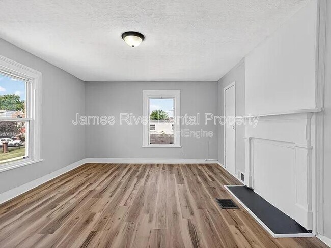 Building Photo - 512 Polk St