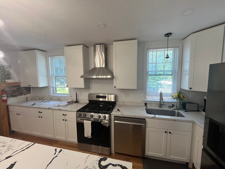 Kitchen - 1 Chester Park