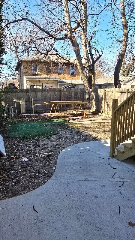 Building Photo - 15 Vola Ln