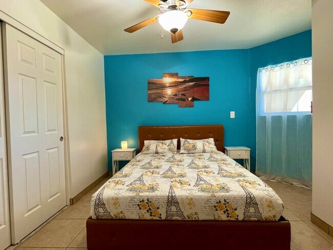 Building Photo - 5704 Charleville Ln