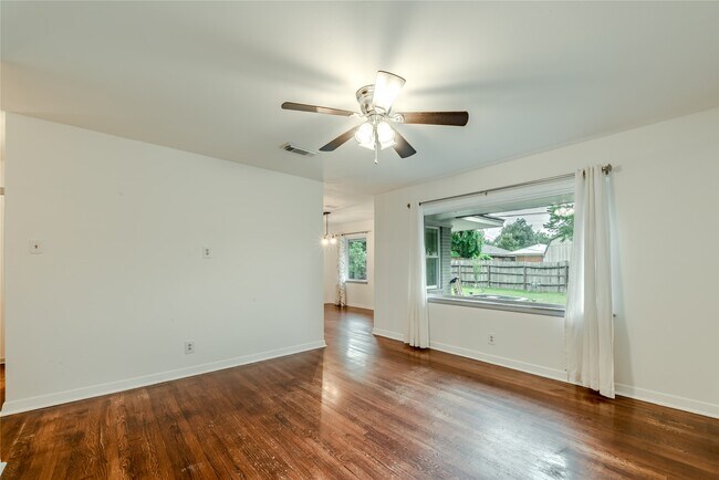 Building Photo - 4606 Nina Lee Ln