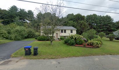 Building Photo - 8 Pine Tree Dr