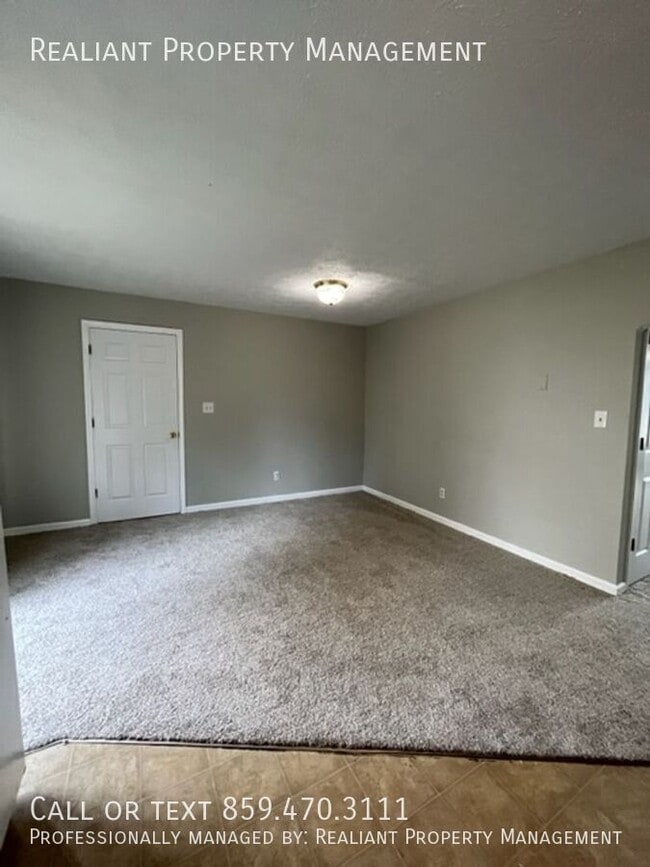 Building Photo - 3849 Sugar Creek Dr