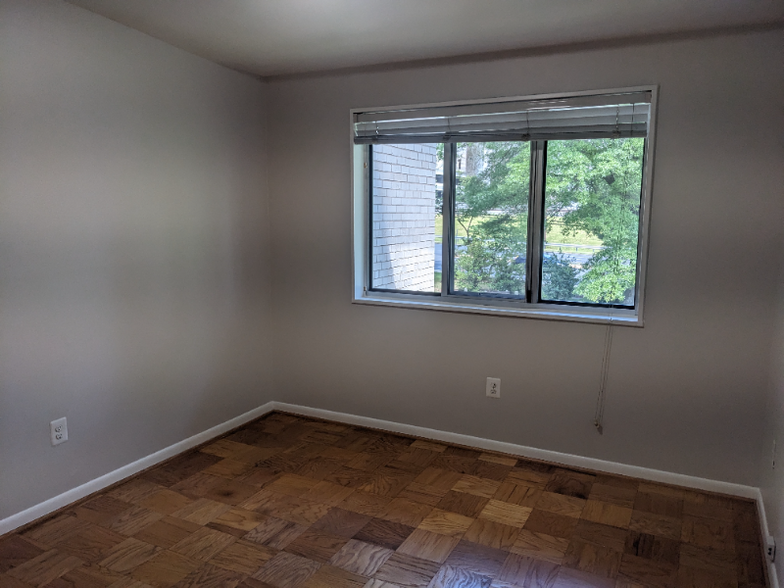 Building Photo - 10228 Rockville Pike