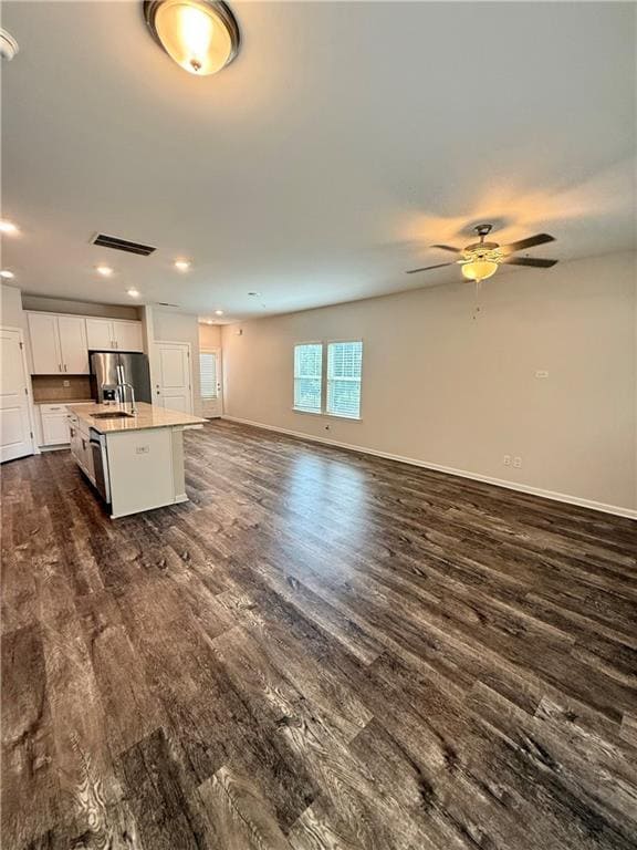 Building Photo - 1331 Vayda Ct