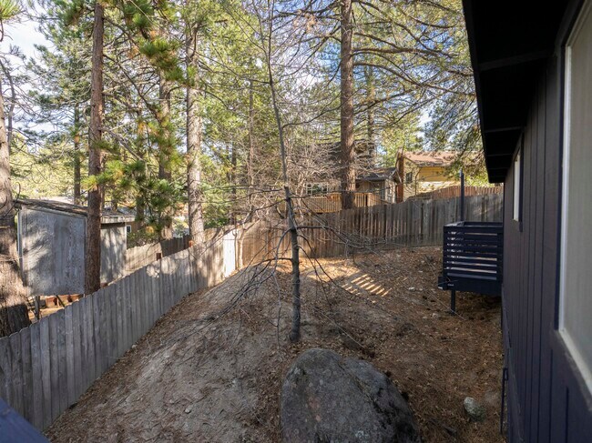 Building Photo - 32355 Nordic Dr