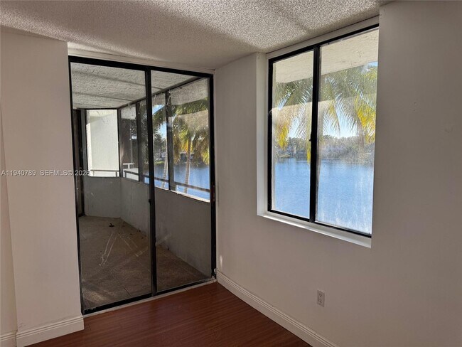 Building Photo - 8335 SW 152nd Ave