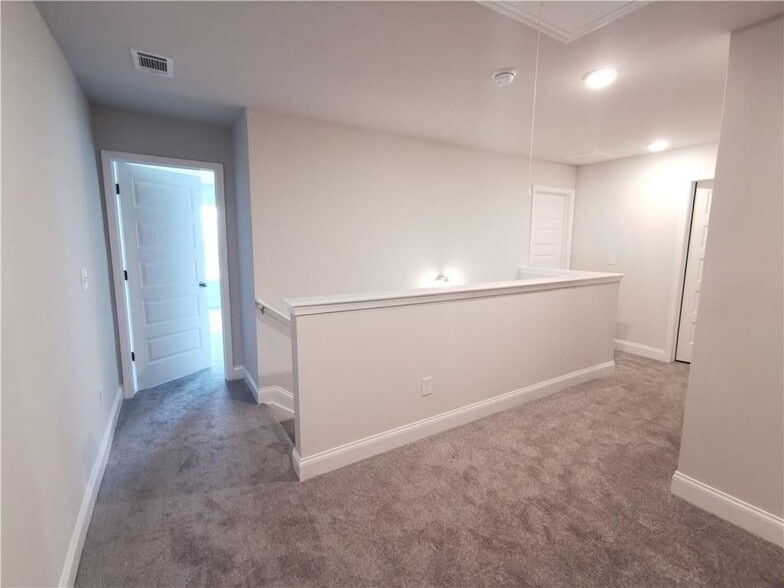 Building Photo - 3855 Brookburn Pk