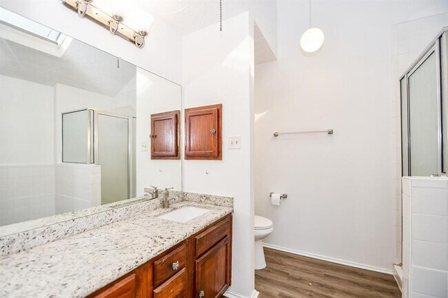 Building Photo - 12311 Grove Meadow Dr
