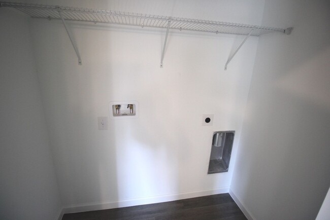 Building Photo - Beautiful 2020 3 Bed 2 Bath Palm Coast Hom...