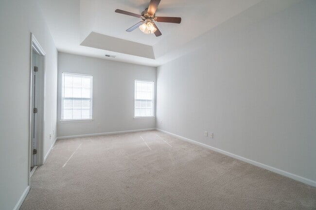 Building Photo - Gorgeous 3 Bedroom Townhome in Davidson