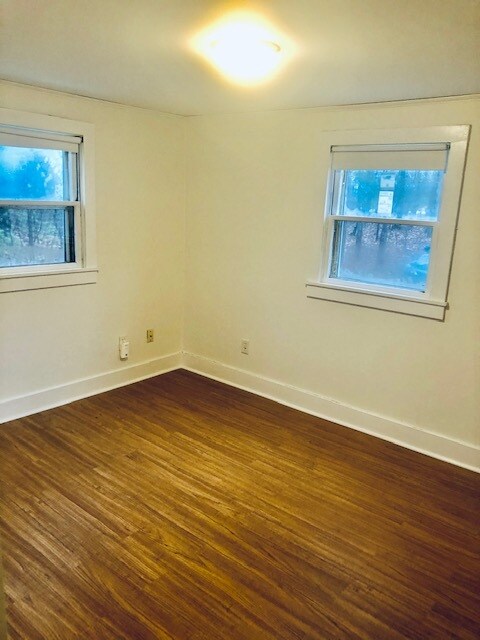 Bedroom - 12 Lewis Ln