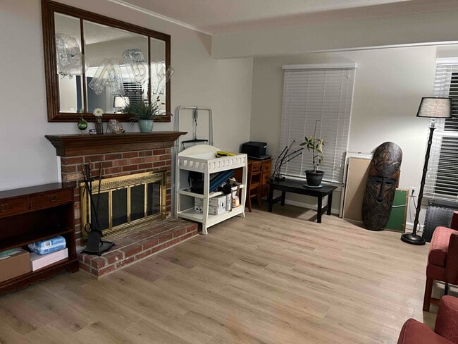 Building Photo - 4549 Lantern Pl