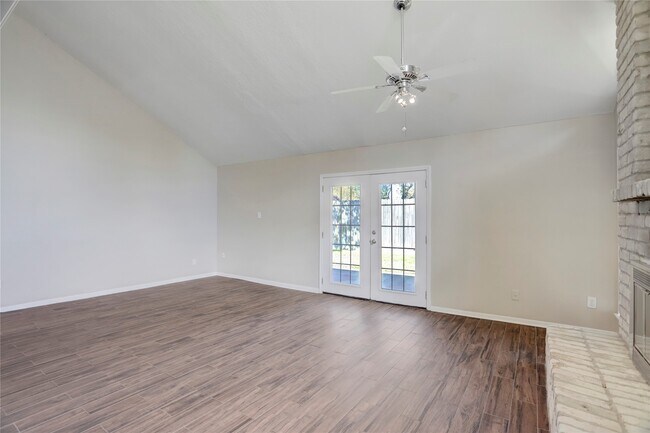 Building Photo - 22706 Indian Ridge Dr