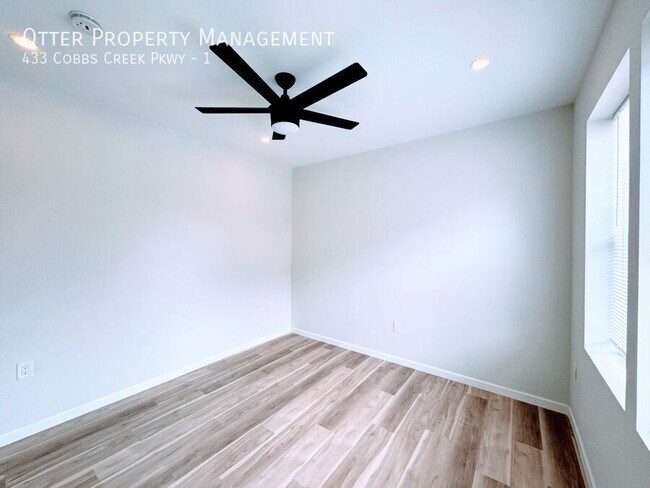 Building Photo - 433 Cobbs Creek Pkwy