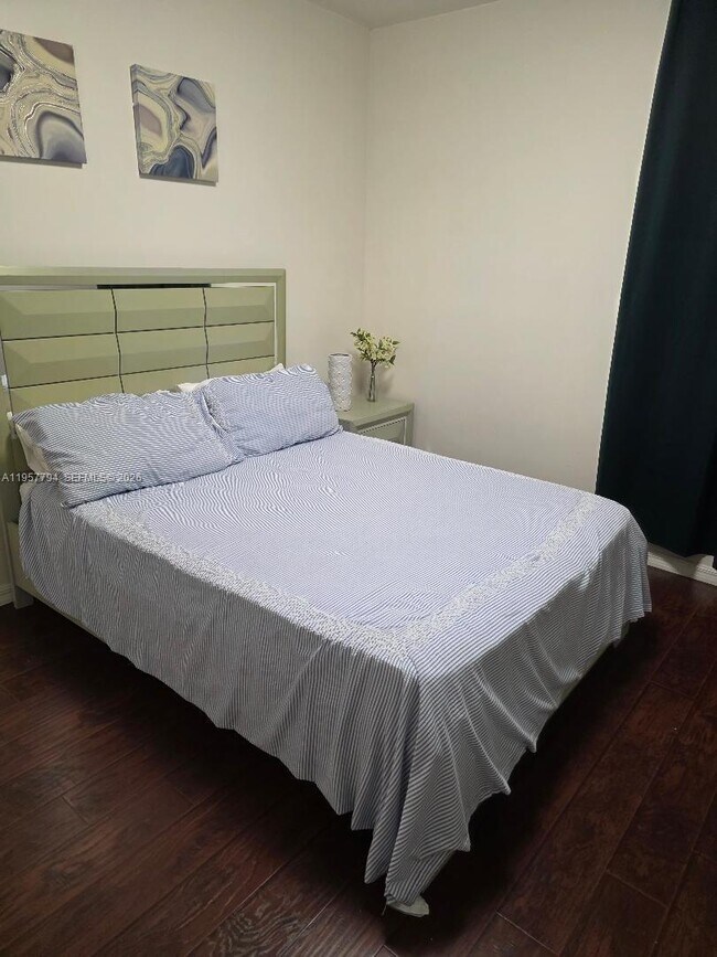 Building Photo - 15764 SW 101st St