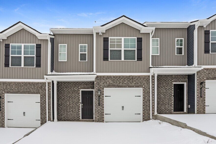 Building Photo - 2521 Legg Ln