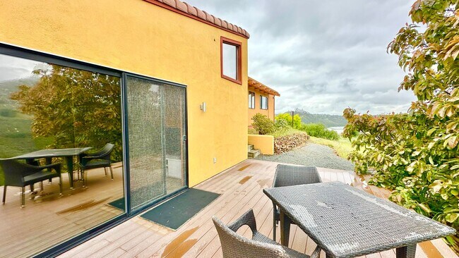 Building Photo - Beautiful Custom, Detached Guest Home on Stunning, Private, Gated, Country Property in Fallbrook!