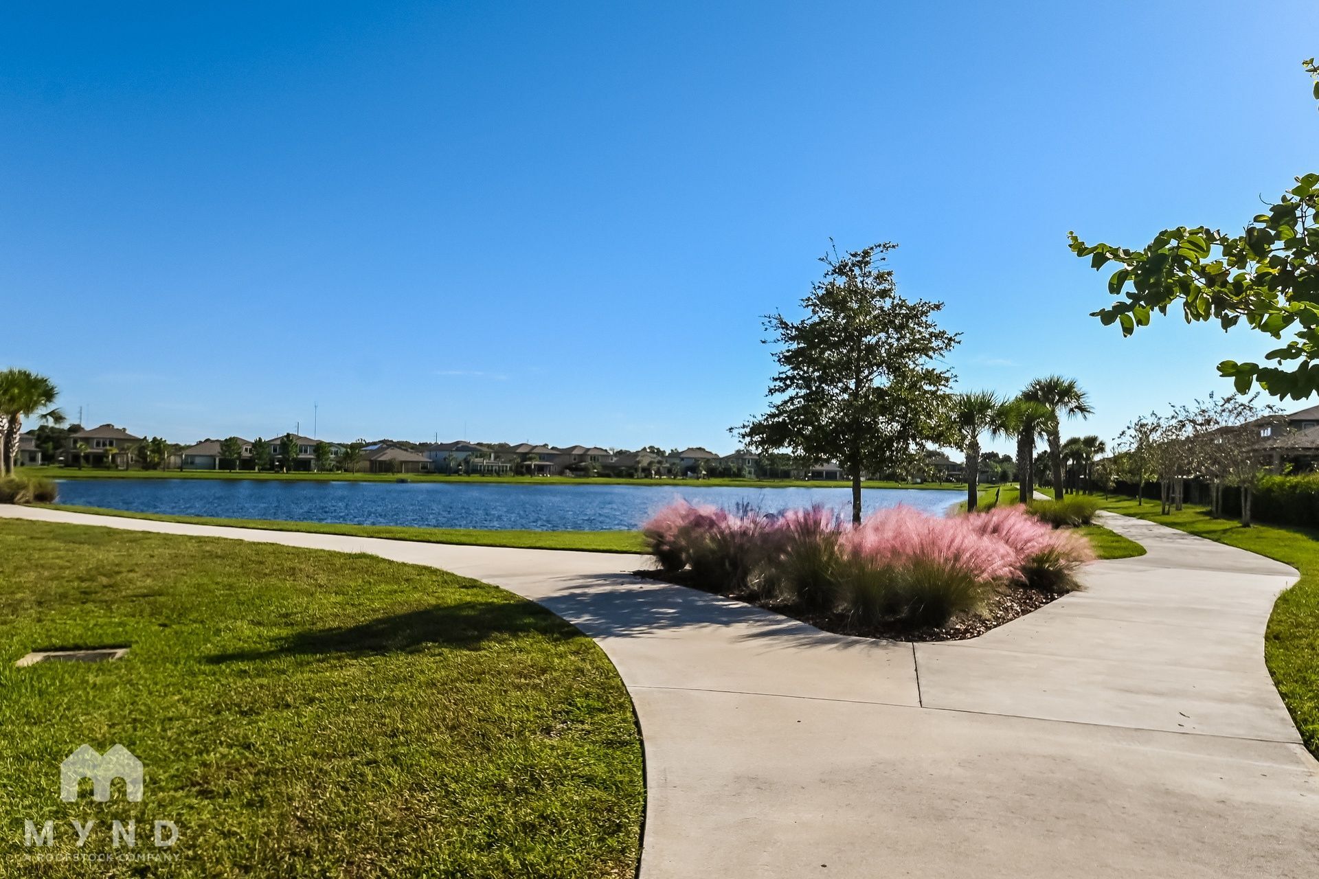 Building Photo - 11161 Leland Groves Dr