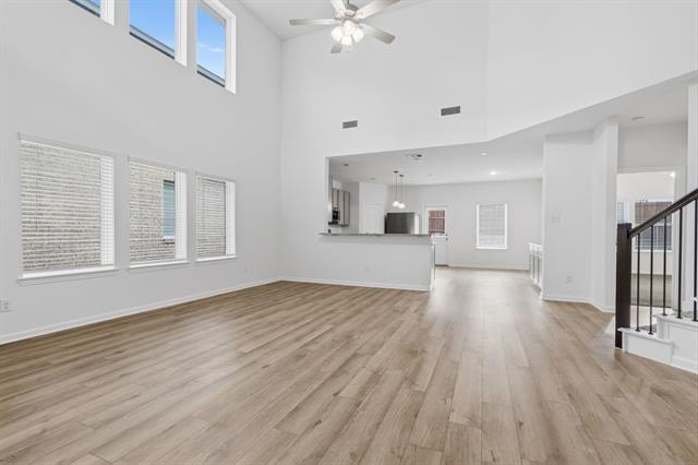 Building Photo - 2408 Lundy Cyn St