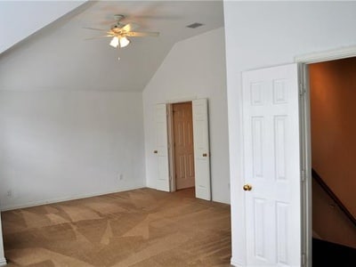 Building Photo - 5028 Enclave Ct