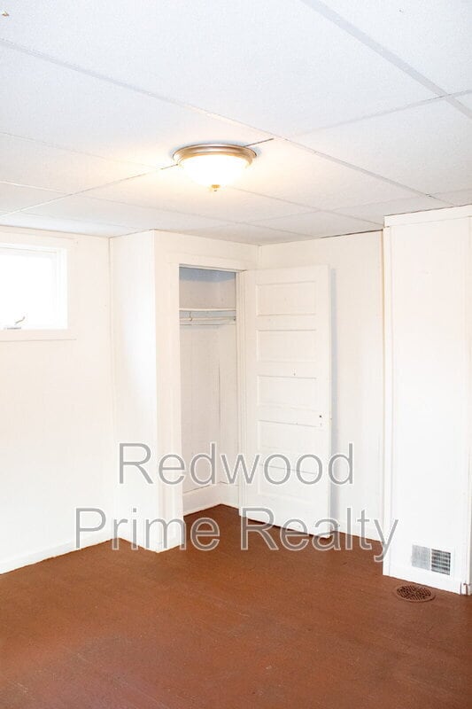 Building Photo - 901-903 Coleman Ave