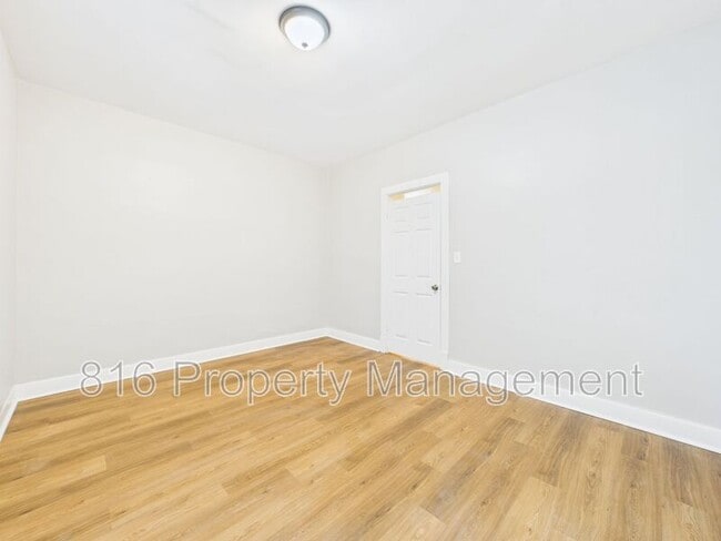 Building Photo - 2712 Park Ave