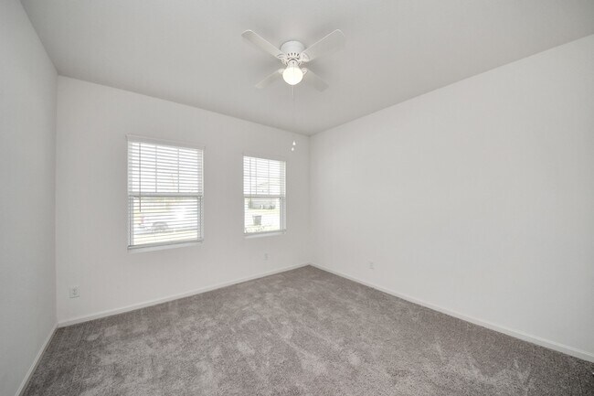 Building Photo - 6306 Highland Trl Dr