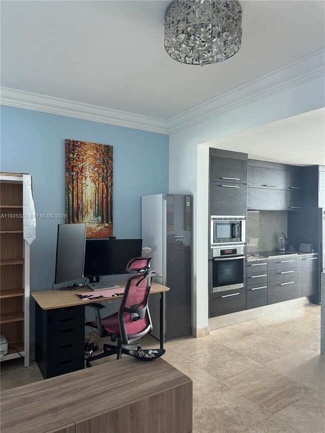 Building Photo - 900 Biscayne Blvd