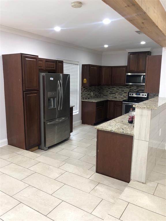 Building Photo - 3020 Great Valley Dr