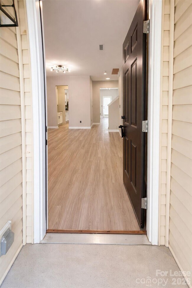 Building Photo - 12881 Clydesdale Dr