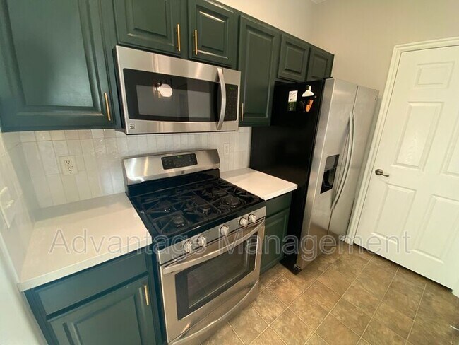 Building Photo - 1077 Canyon Meadow Dr