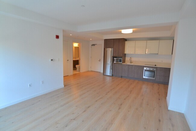 Building Photo - 1282 Boylston St