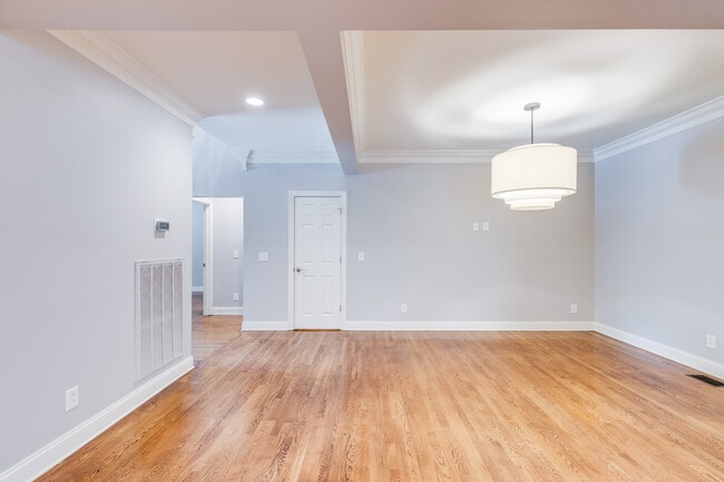 Building Photo - 1801 Shackleford Rd