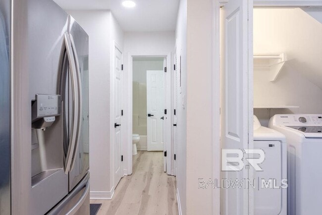 Building Photo - 389 Clubhouse Dr