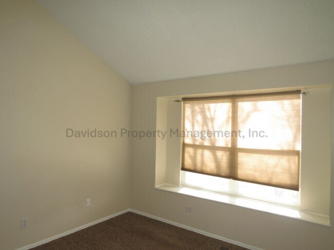 Building Photo - Cute Two Bedroom House in Northwest Colorado Springs