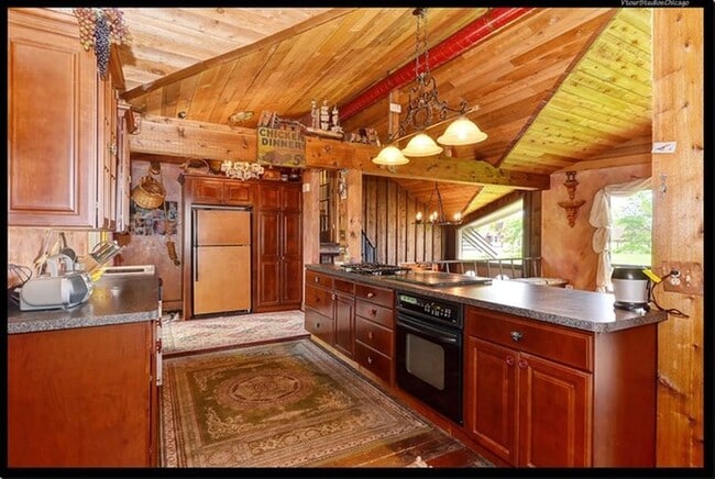 Building Photo - 8538 Washington St