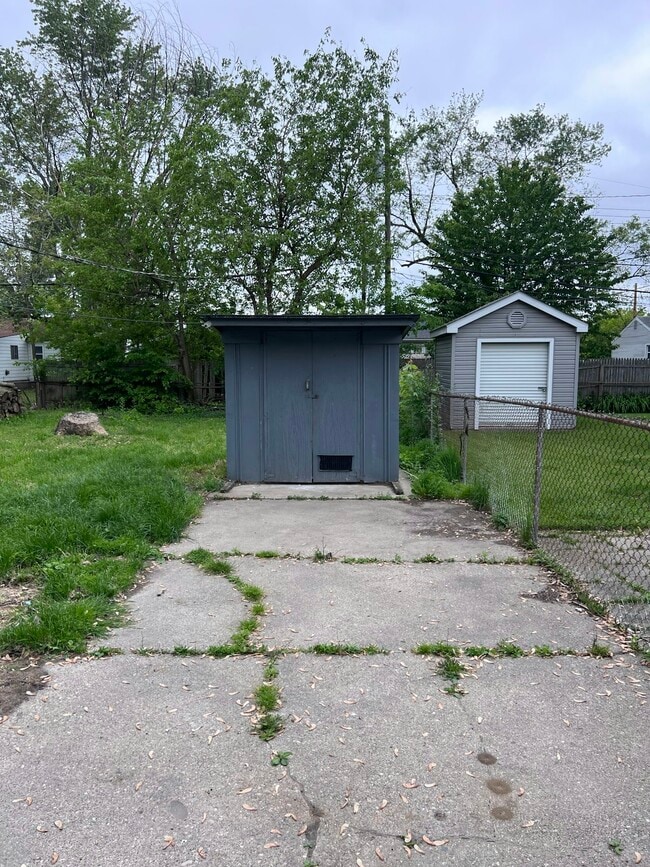 Building Photo - 6662 Campbell St