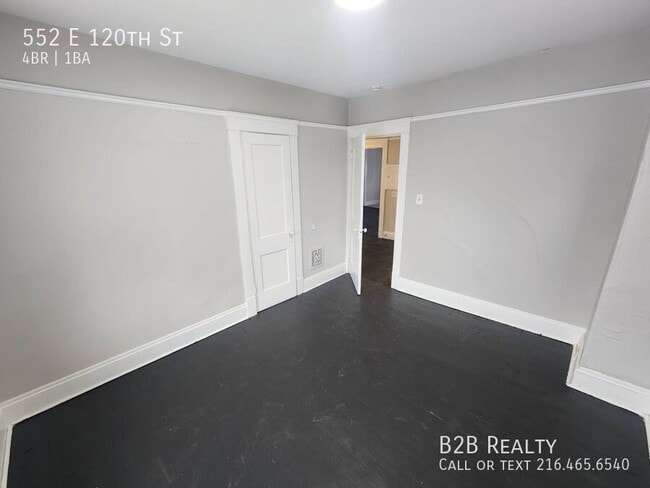 Building Photo - 552 E 120th St
