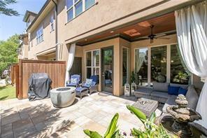 Building Photo - 121 Via Roma