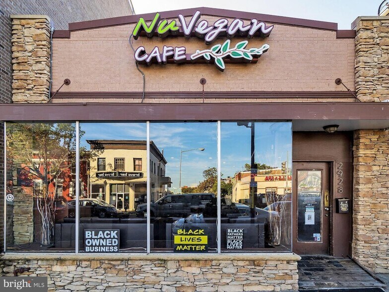 Vegan cafe - 616 Lamont St NW
