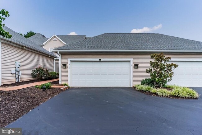 Building Photo - 543 Bridgeview Dr