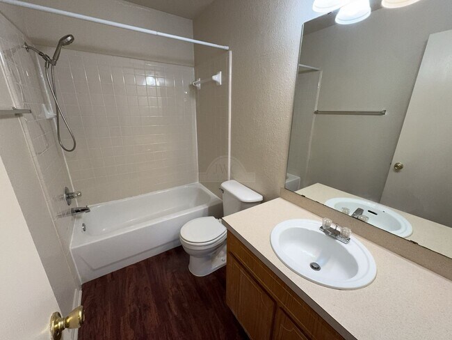 Building Photo - 4107 Gus Dr