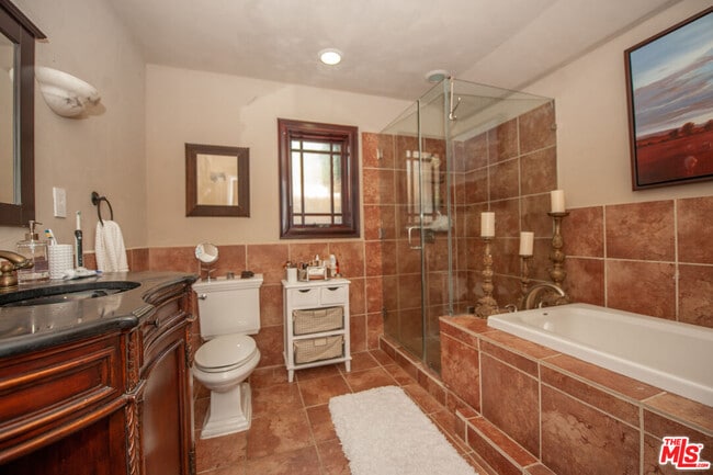 Building Photo - 24748 Long Valley Rd