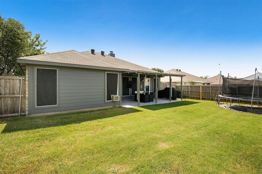 Building Photo - 116 Kensington Ct