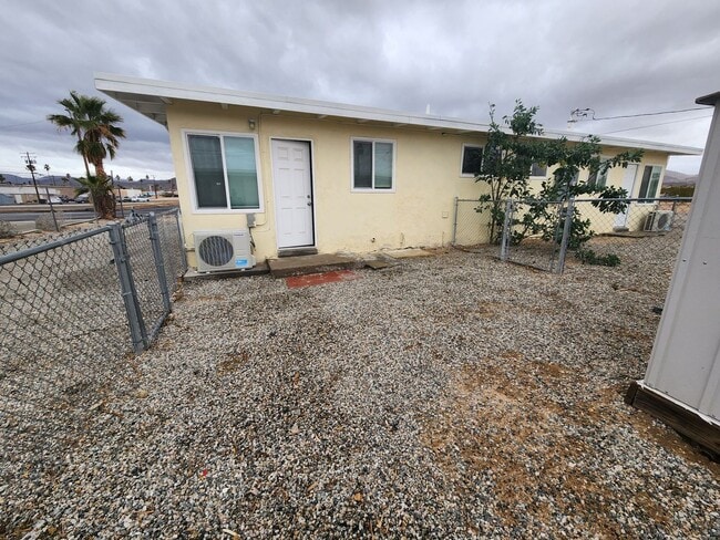 Building Photo - 73642 Buena Vista Dr