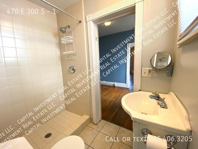 Building Photo - 470 E 300 S