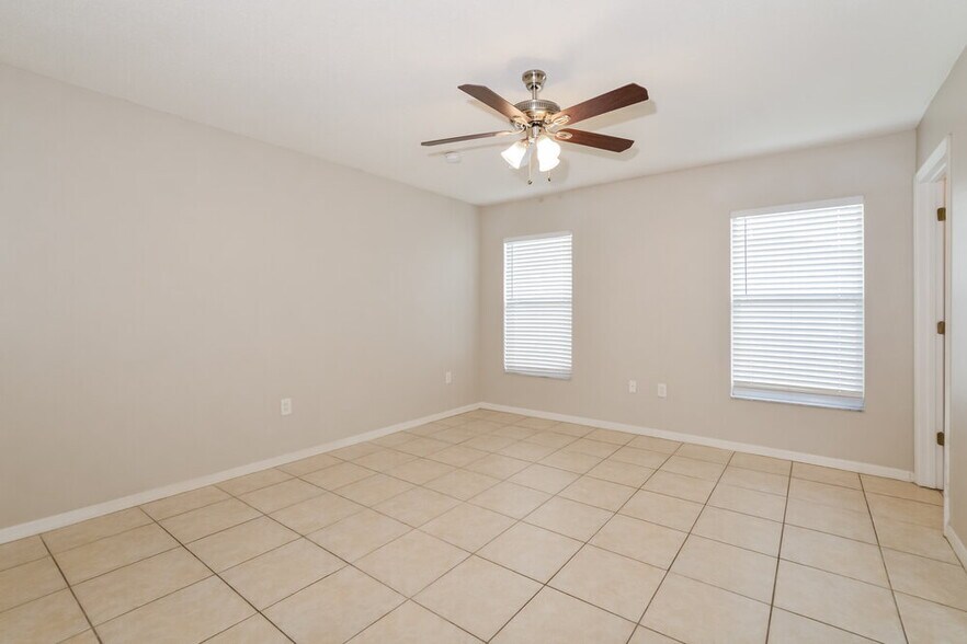 Building Photo - 221 Owenshire Cir