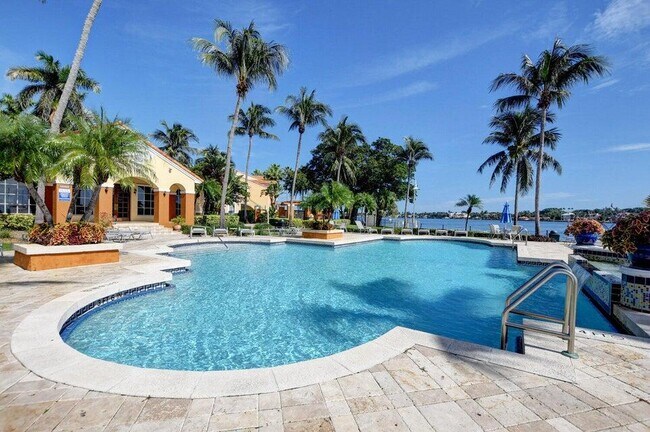 Building Photo - 103 Yacht Club Way