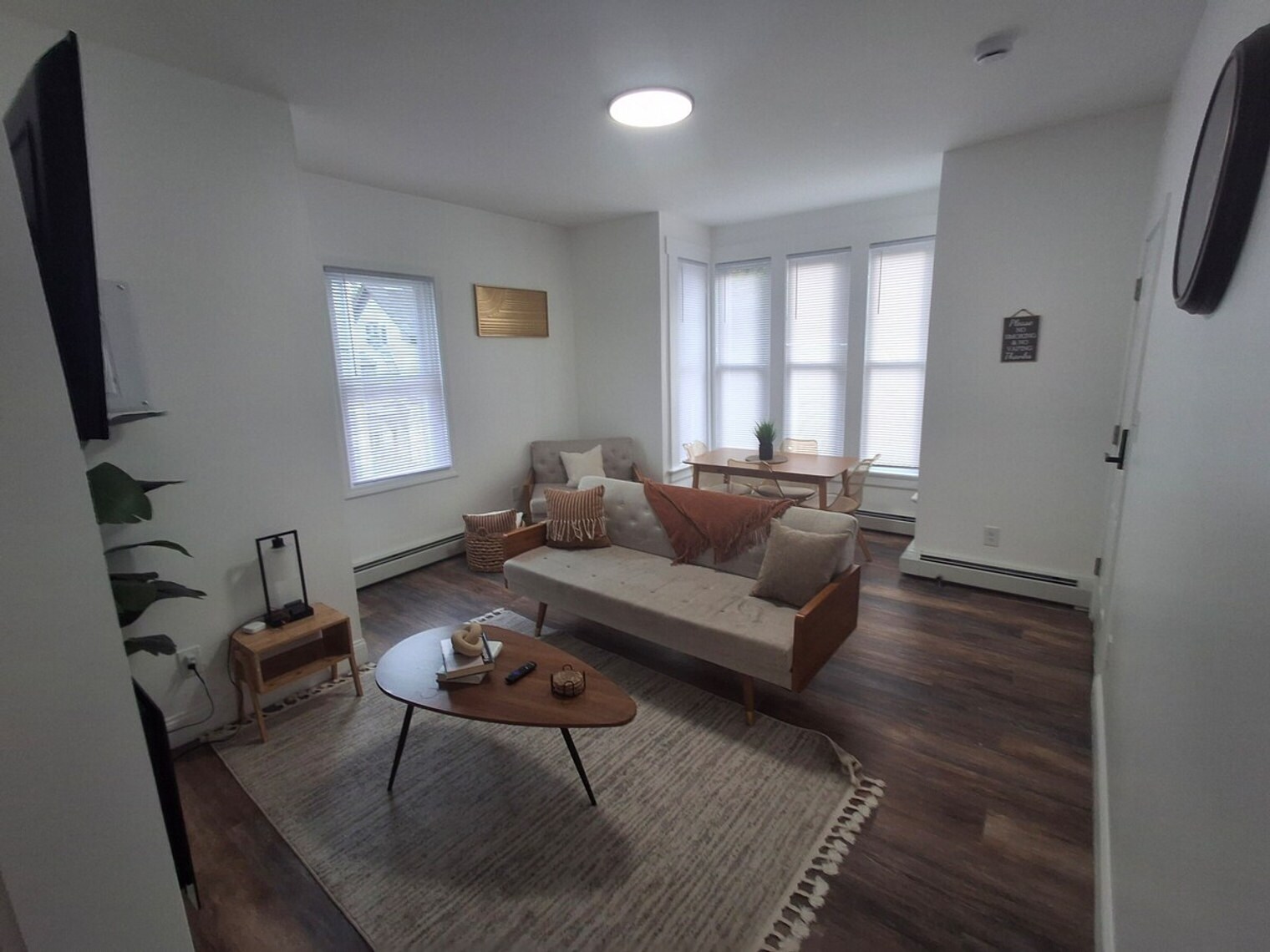 Building Photo - 23 Handy St